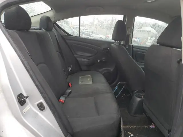2019 NISSAN VERSA S  