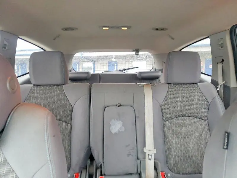 2014 CHEVROLET TRAVERSE LS  