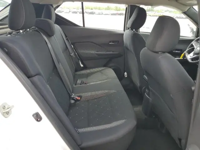 2020 NISSAN KICKS SV  