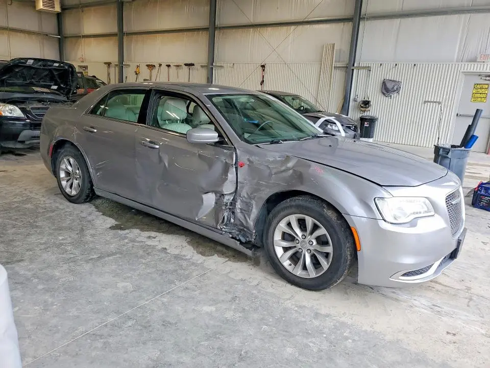 2015 CHRYSLER 300 LIMITED  