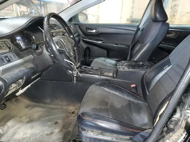 2017 TOYOTA CAMRY LE