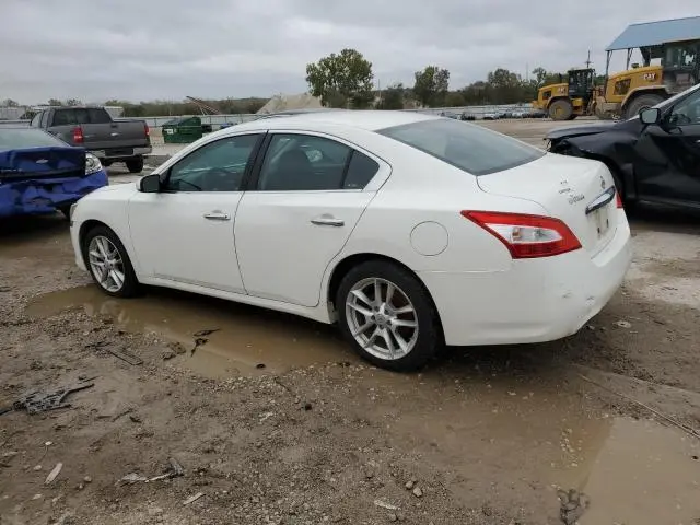 2011 NISSAN MAXIMA S  