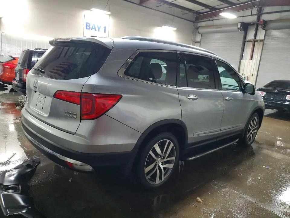 2016 HONDA PILOT TOURING  
