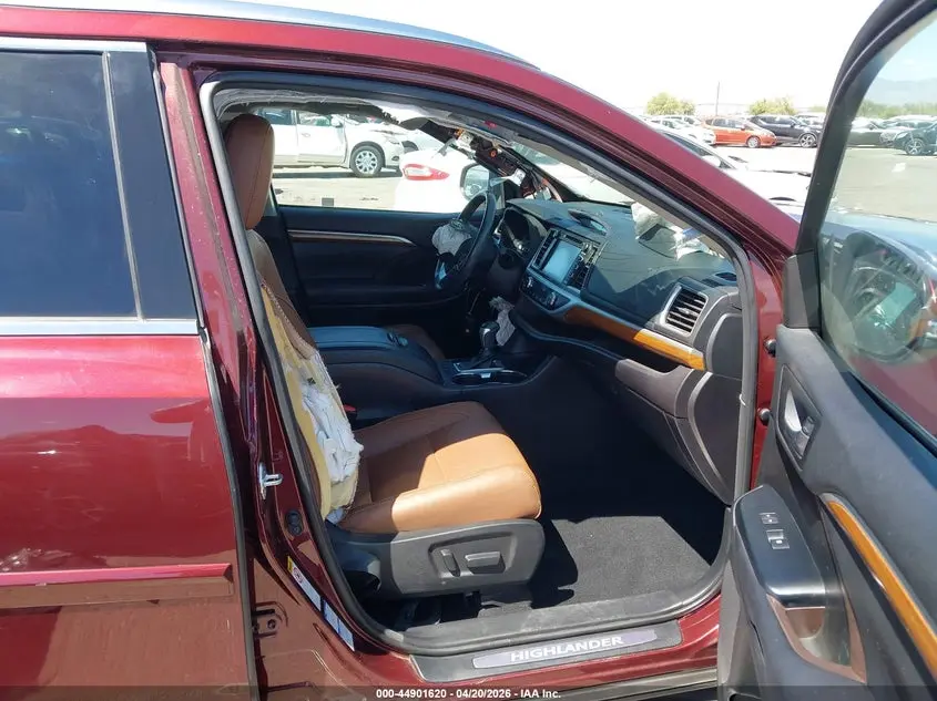 2017 TOYOTA HIGHLANDER LIMITED
