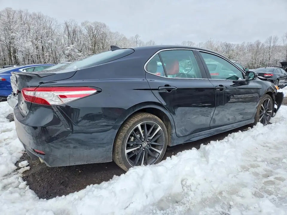 2020 TOYOTA CAMRY XSE  