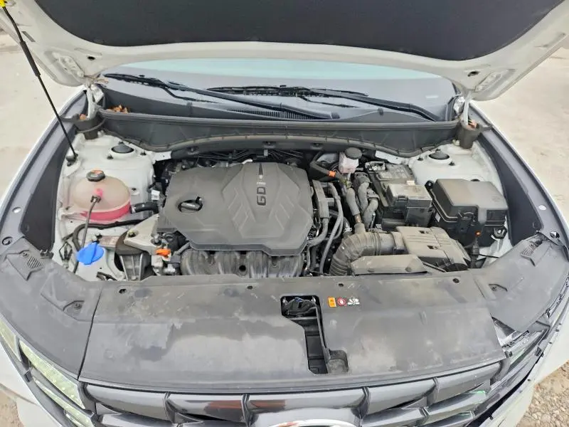 2024 HYUNDAI TUCSON SE  