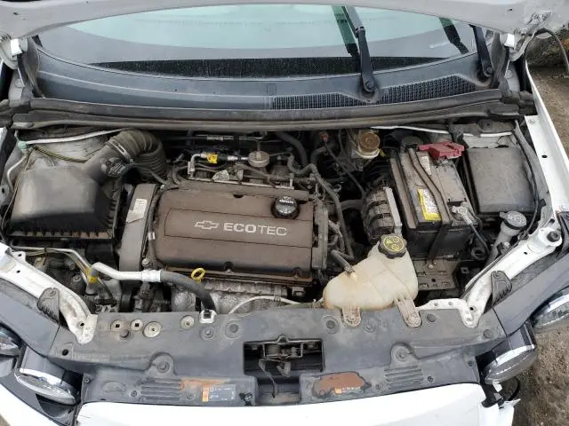 2016 CHEVROLET SONIC LT  