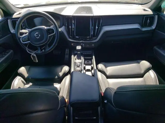 2020 VOLVO XC60 T5 R-DESIGN  