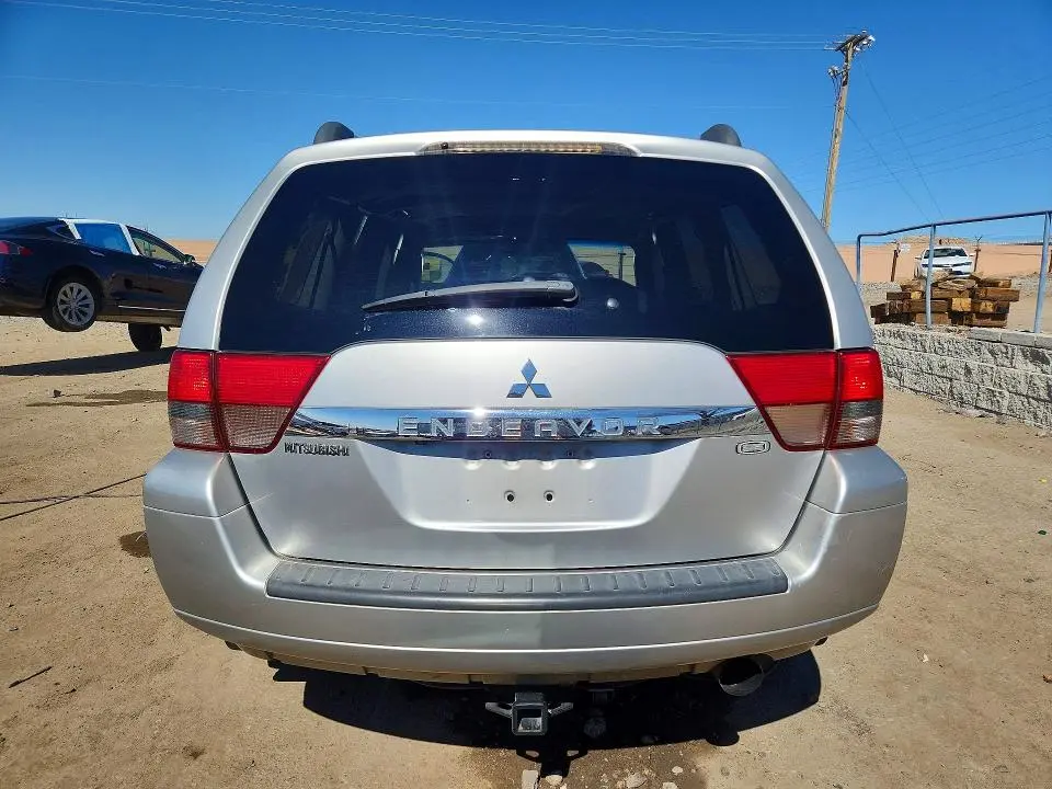 2011 MITSUBISHI ENDEAVOR SE  