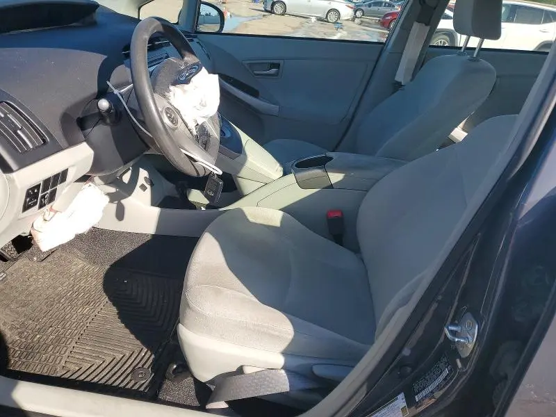 2013 TOYOTA PRIUS TWO  