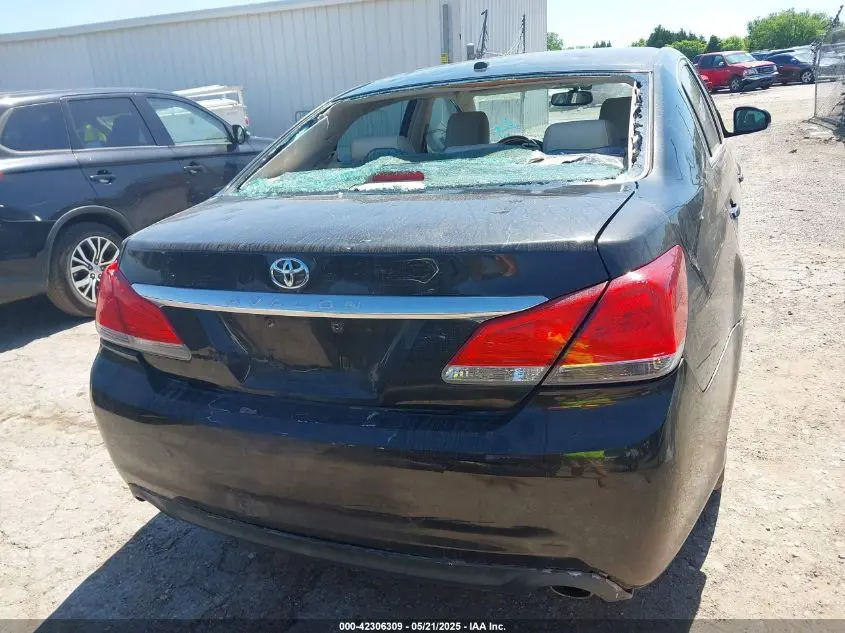2011 TOYOTA AVALON LIMITED