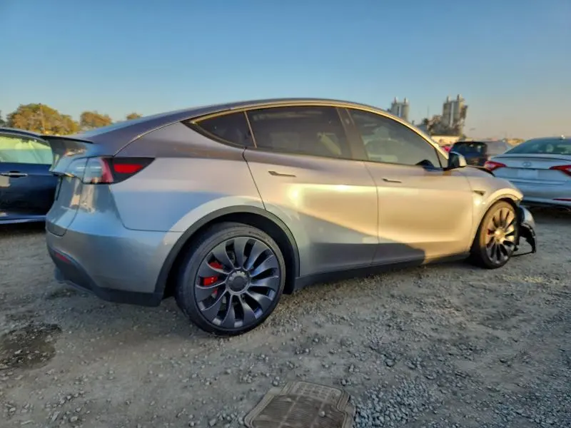 2024 TESLA MODEL Y   