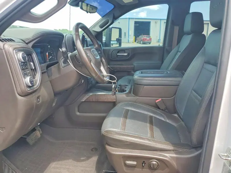 2020 GMC SIERRA K2500 DENALI  