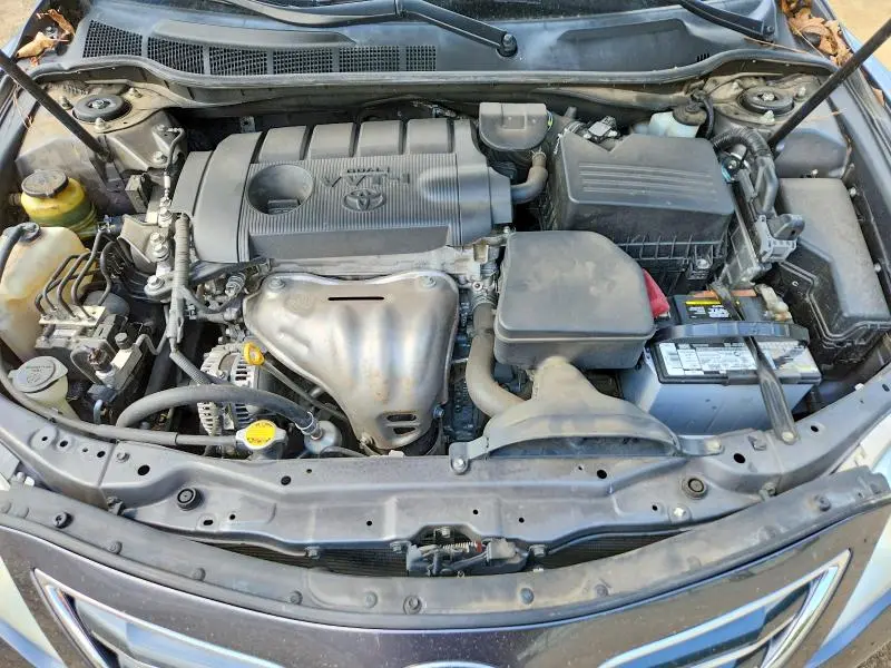 2011 TOYOTA CAMRY XLE  