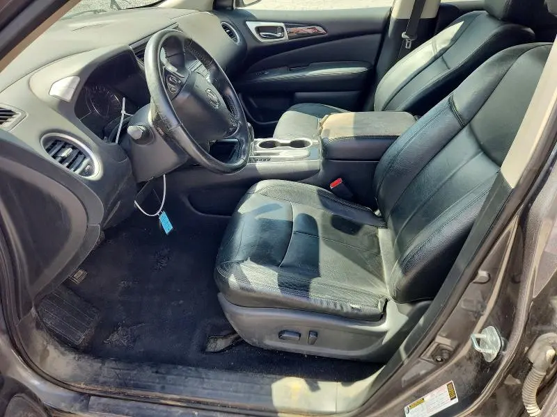 2019 NISSAN PATHFINDER SV  