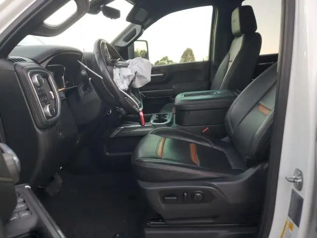 2021 GMC SIERRA K2500 AT4  