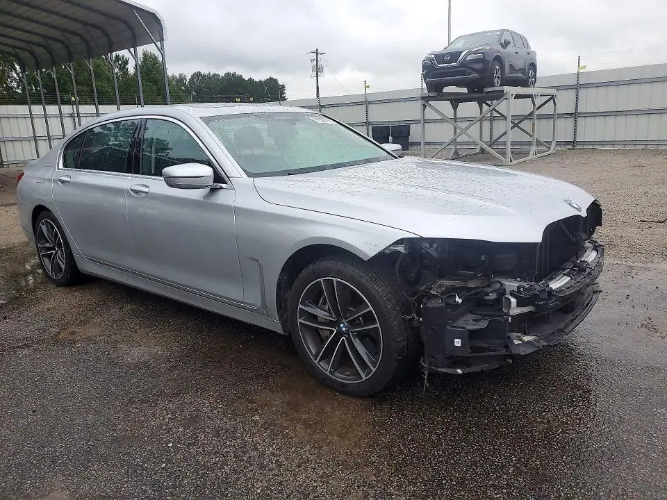 2020 BMW 750 XI  