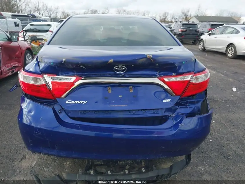 2016 TOYOTA CAMRY SE