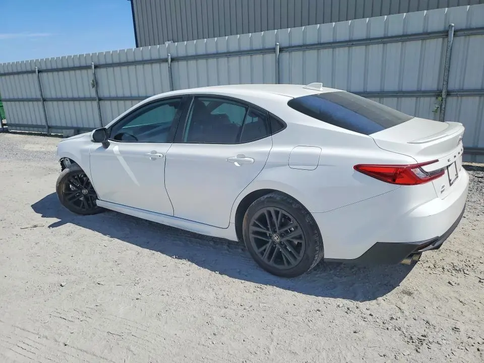 2025 TOYOTA CAMRY SE  