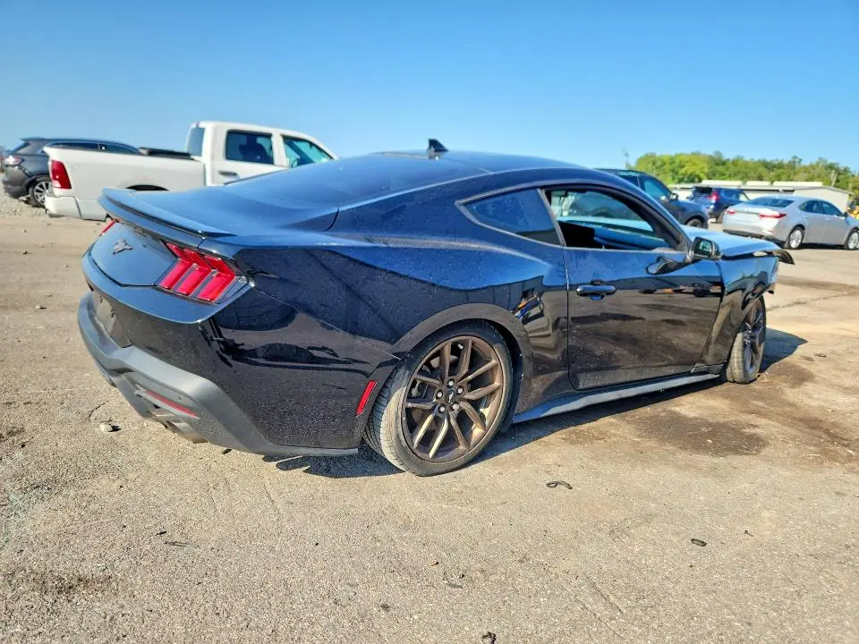 2024 FORD MUSTANG   