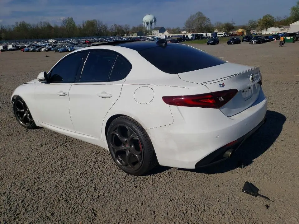2020 ALFA ROMEO GIULIA TI  