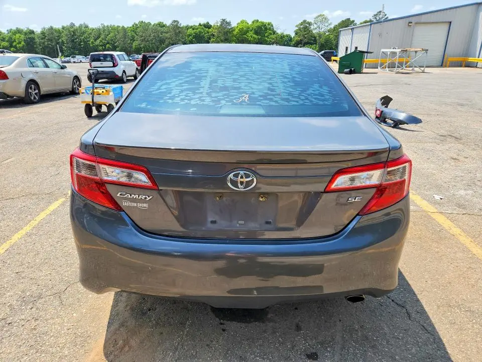 2012 TOYOTA CAMRY SE  