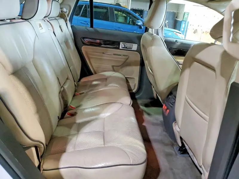 2010 LINCOLN MKX   