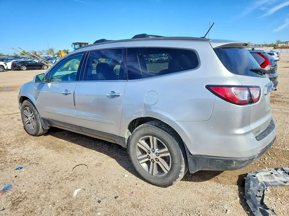 2015 CHEVROLET TRAVERSE LT  
