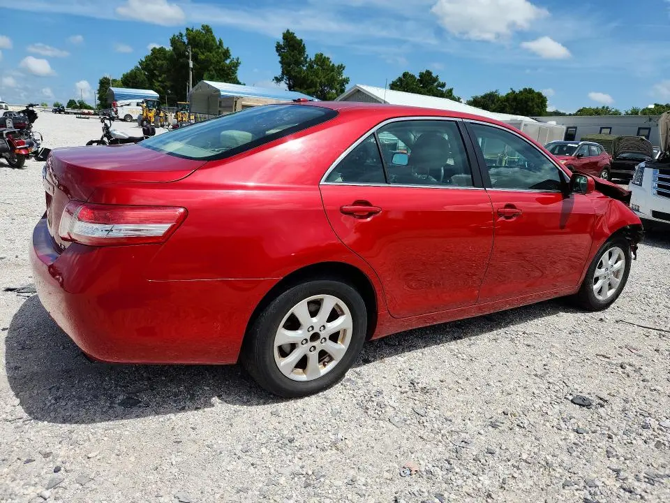 2011 TOYOTA CAMRY LE  