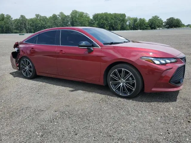 2020 TOYOTA AVALON XSE  