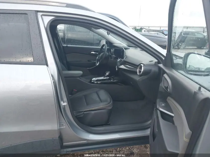 2025 CHEVROLET TRAX FWD ACTIV