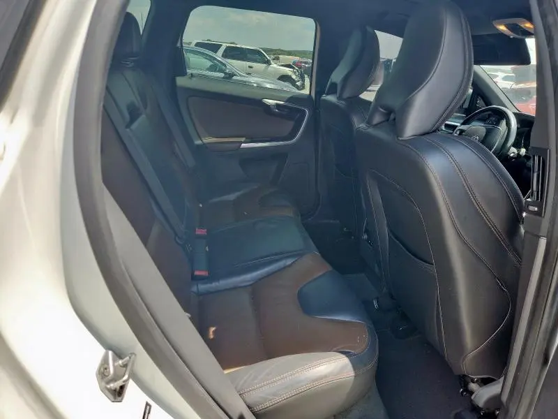 2015 VOLVO XC60 T5 PREMIER  