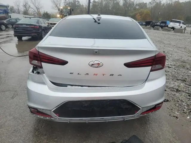 2019 HYUNDAI ELANTRA SEL  
