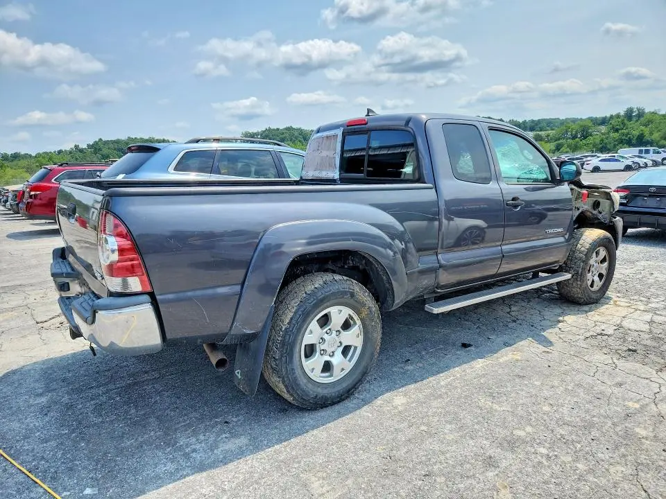 2015 TOYOTA TACOMA BASE  