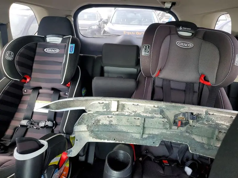2018 MITSUBISHI OUTLANDER SE  