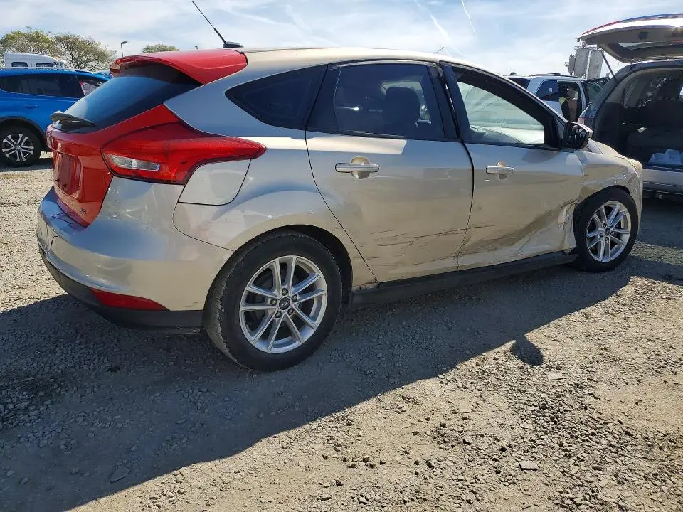 2017 FORD FOCUS SE  
