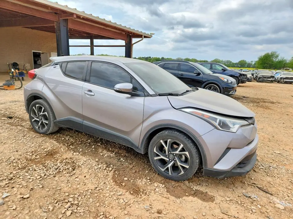 2018 TOYOTA C-HR XLE  