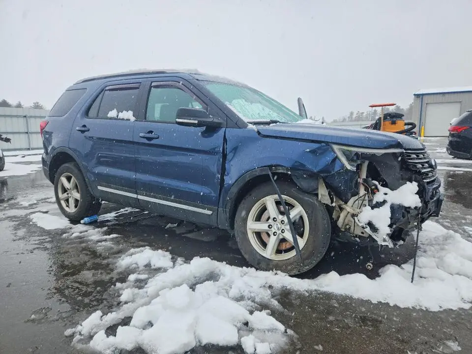 2017 FORD EXPLORER XLT  