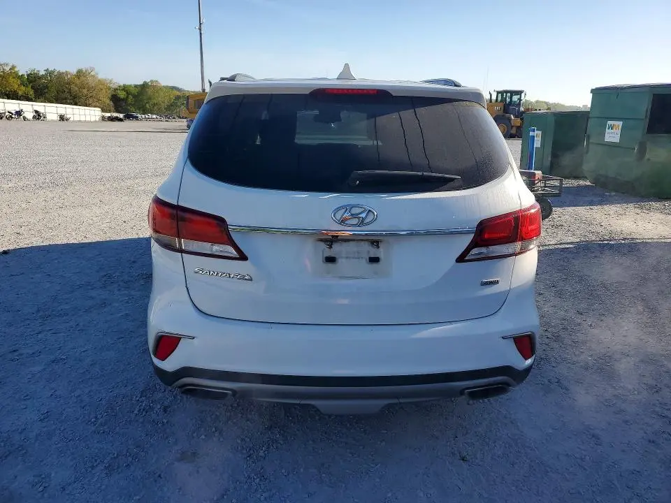 2017 HYUNDAI SANTA FE SE  