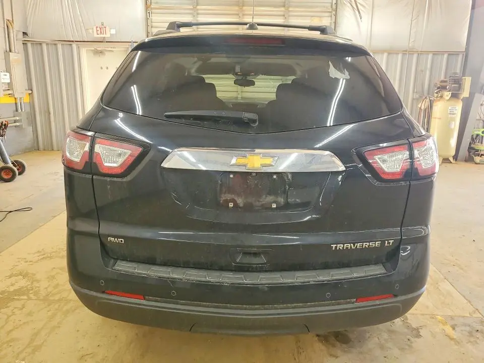 2016 CHEVROLET TRAVERSE LT  