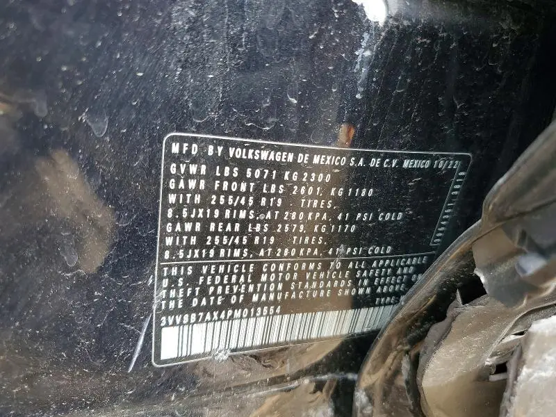 2023 VOLKSWAGEN TIGUAN SE R-LINE BLACK  