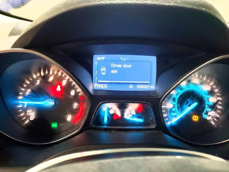 2014 FORD ESCAPE S  