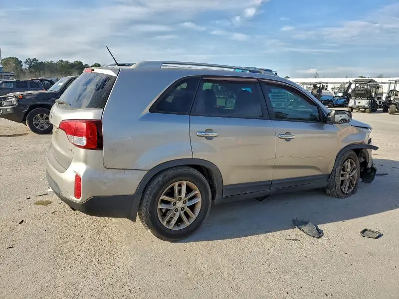 2015 KIA SORENTO LX  