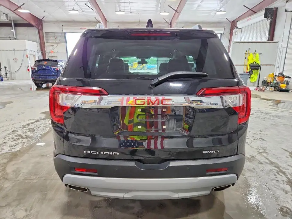 2021 GMC ACADIA SLE  