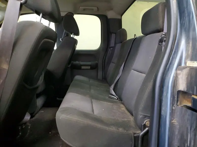 2011 CHEVROLET SILVERADO C1500 LS  