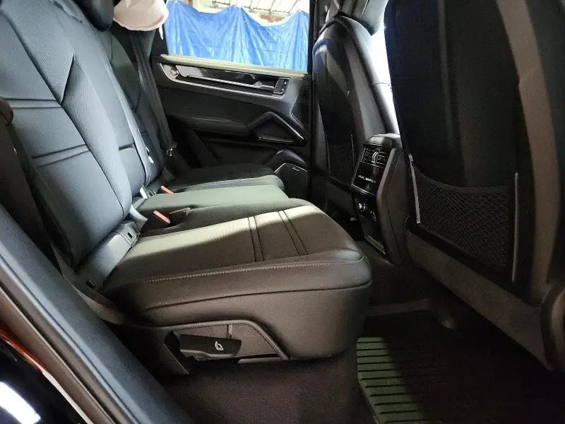 2026 PORSCHE CAYENNE TURBO E-HYBRID  