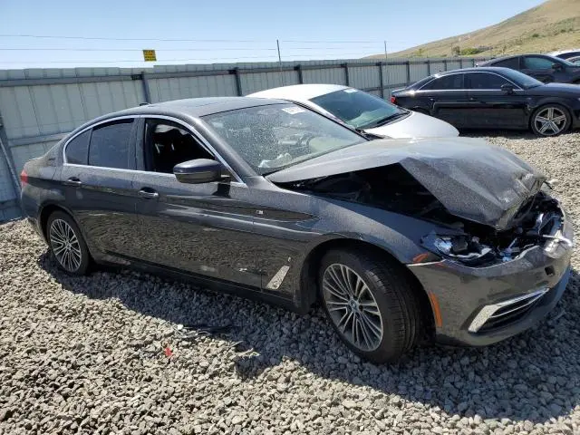 2019 BMW 530XE   