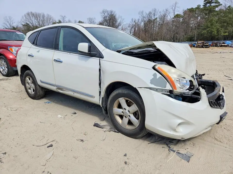 2013 NISSAN ROGUE S  