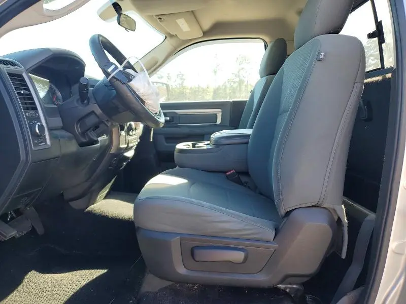 2016 RAM 1500 ST  