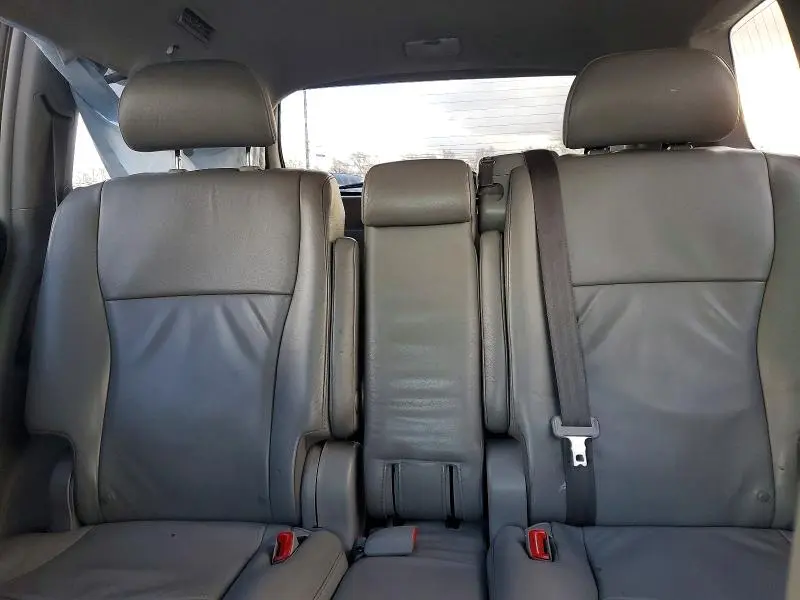 2011 TOYOTA HIGHLANDER BASE  